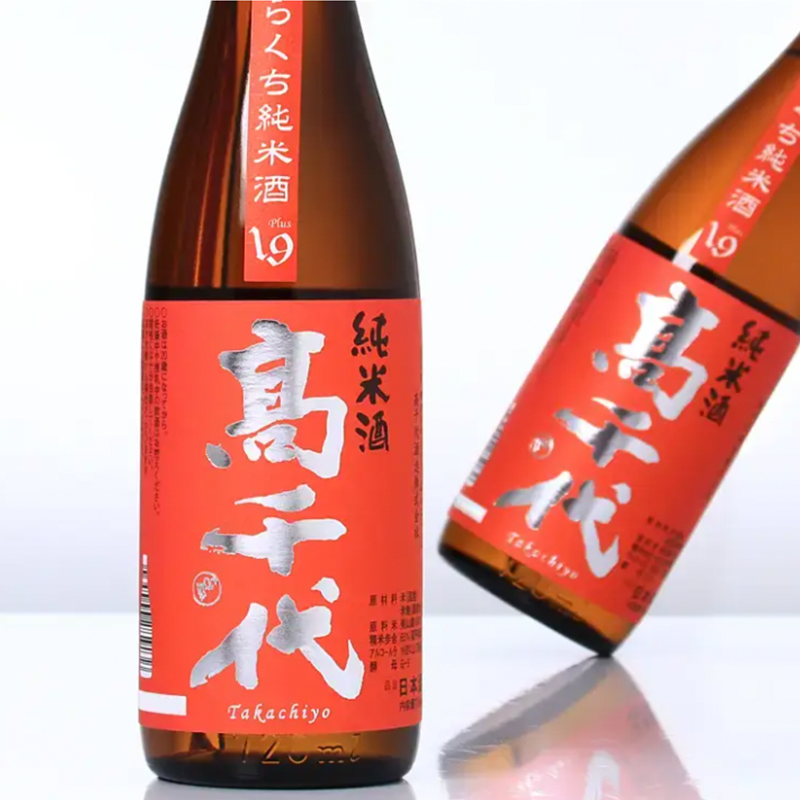 Takachiyo Dry Junmai +19 Japanese Sake 720ml 17%