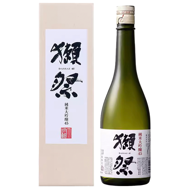 Dassai 45  720ml Junmai Daiginjo Sake with paper box