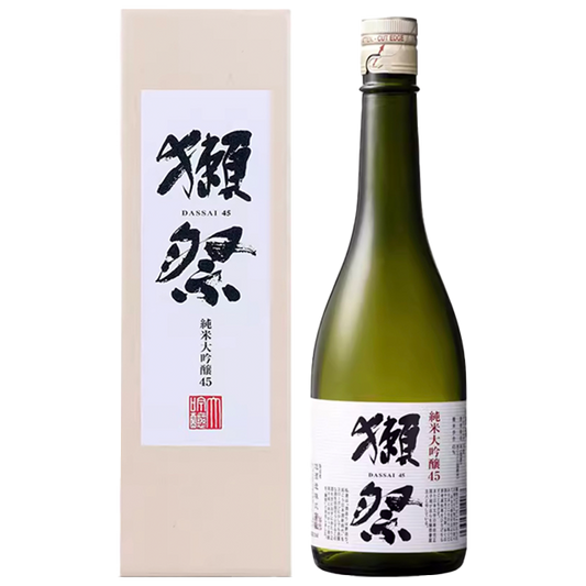 Dassai 45  720ml Junmai Daiginjo Sake with paper box