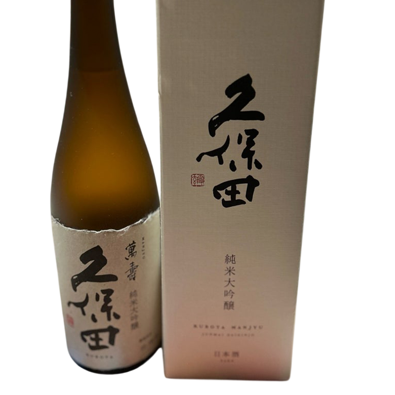 Kubota Manjyu Junmai Daiginjo Sake 720ml 15% with Gift Box