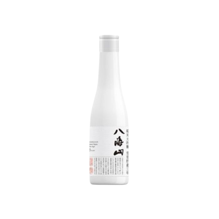 Hakkaisan 3 Years/8 Years Snow Aged Junmai Daiginjyo Sake 720ml 17% with gift box