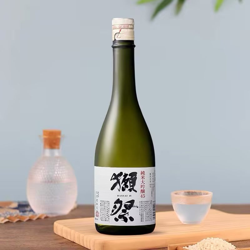 Dassai 45  720ml Junmai Daiginjo Sake with paper box